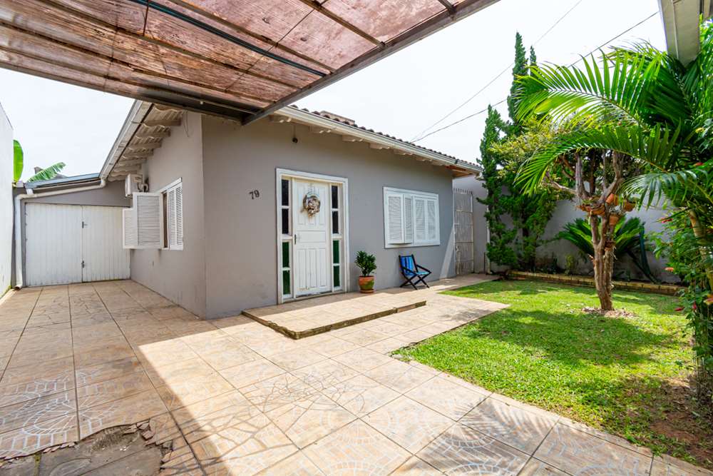 Casa à venda com 3 quartos, 460m² - Foto 2