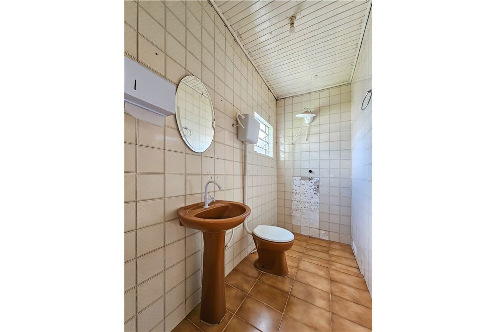 Casa à venda com 6 quartos, 250m² - Foto 12