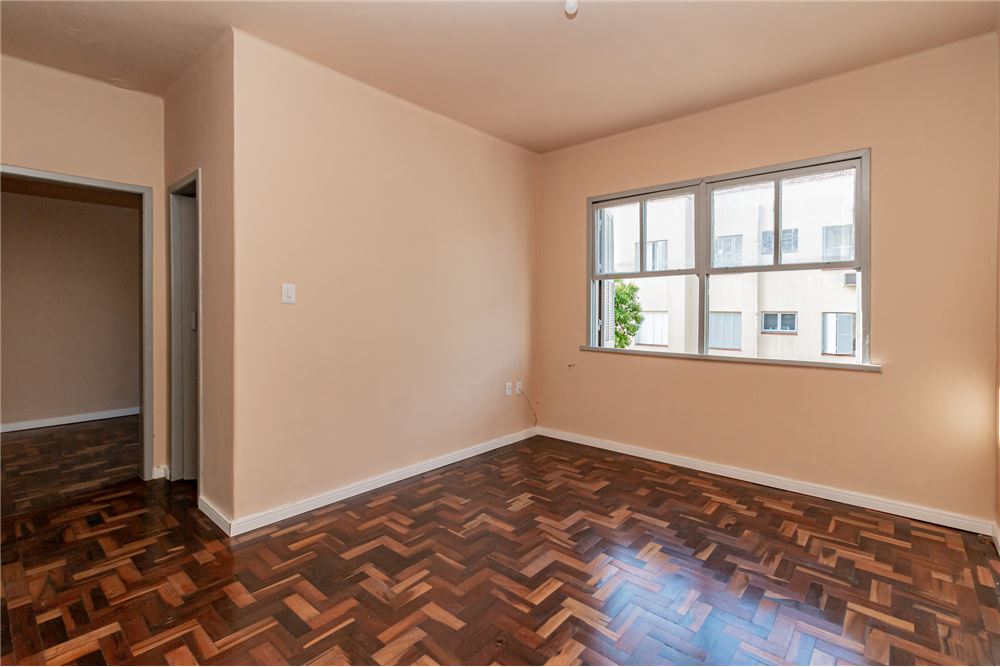 Apartamento à venda com 2 quartos, 61m² - Foto 1