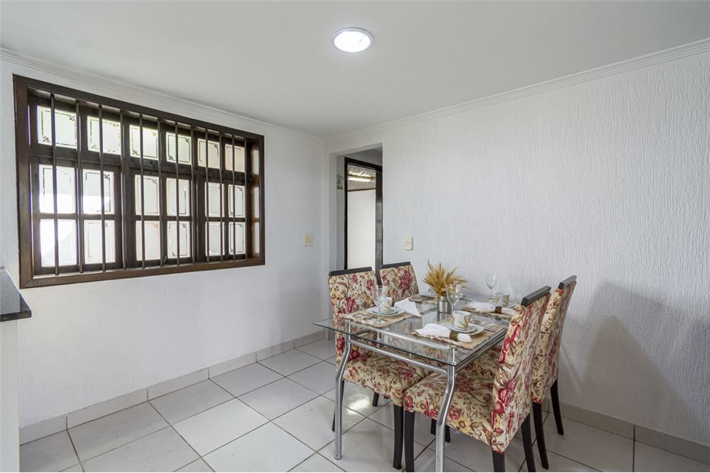 Casa à venda com 3 quartos, 200m² - Foto 13