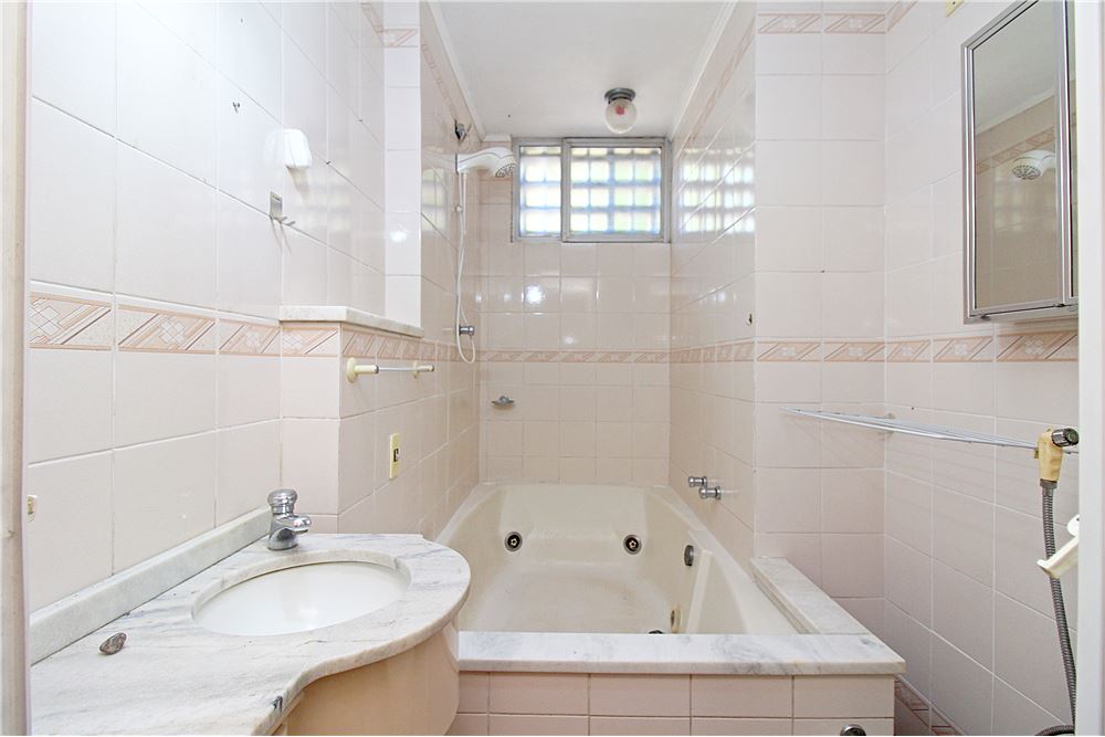 Apartamento à venda com 1 quarto, 47m² - Foto 13