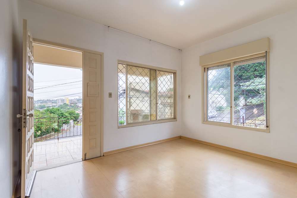 Casa à venda com 3 quartos, 243m² - Foto 4