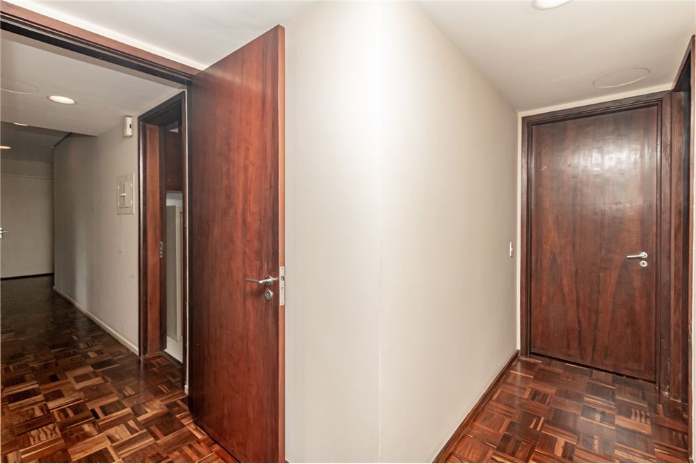 Apartamento à venda com 3 quartos, 155m² - Foto 11