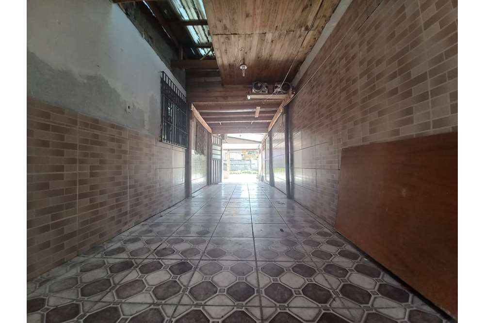 Casa à venda com 2 quartos, 60m² - Foto 15