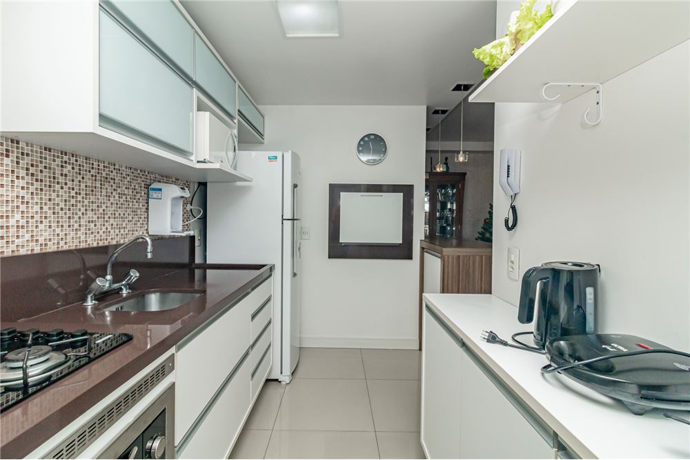 Apartamento à venda com 3 quartos, 133m² - Foto 11