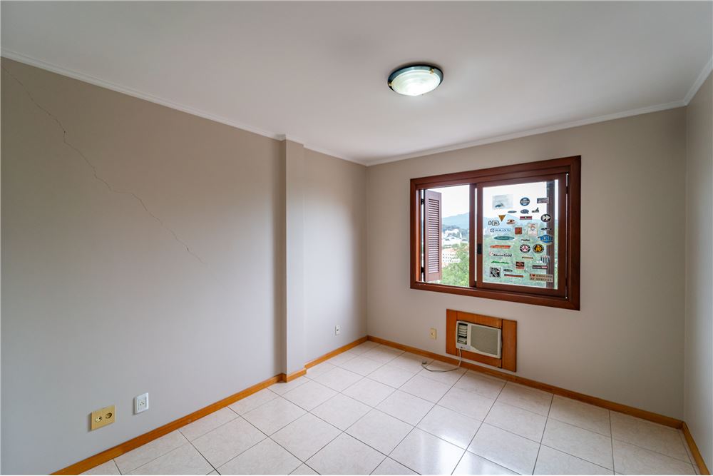 Apartamento à venda com 3 quartos, 197m² - Foto 19