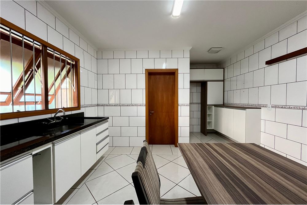 Casa à venda com 3 quartos, 140m² - Foto 13