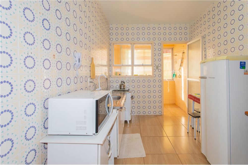 Apartamento à venda com 2 quartos, 70m² - Foto 7