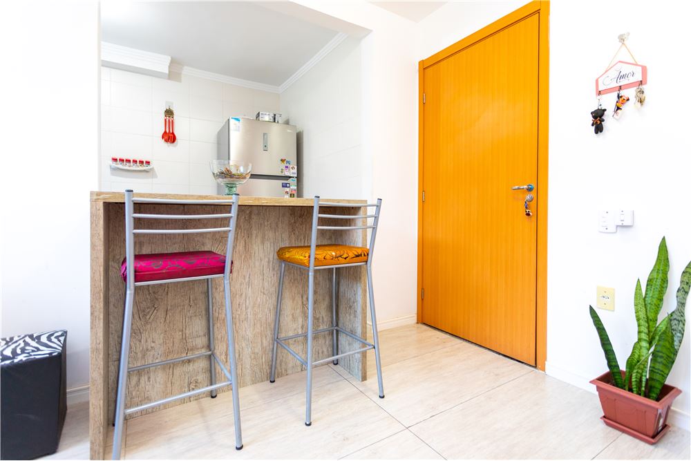 Apartamento à venda com 1 quarto, 45m² - Foto 4