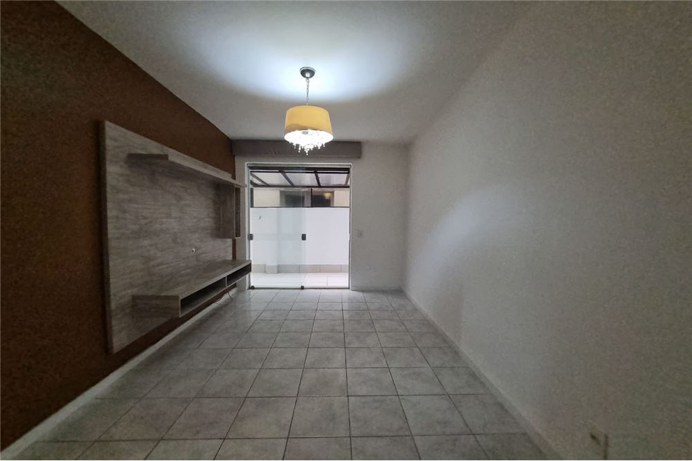 Apartamento à venda com 1 quarto, 41m² - Foto 2