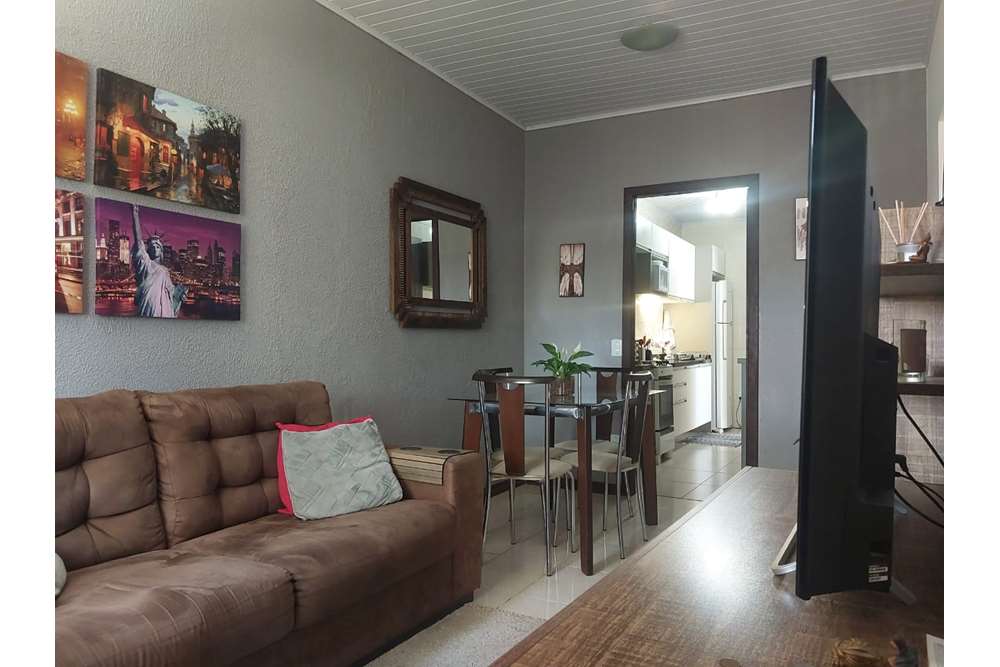 Casa à venda com 2 quartos, 100m² - Foto 4