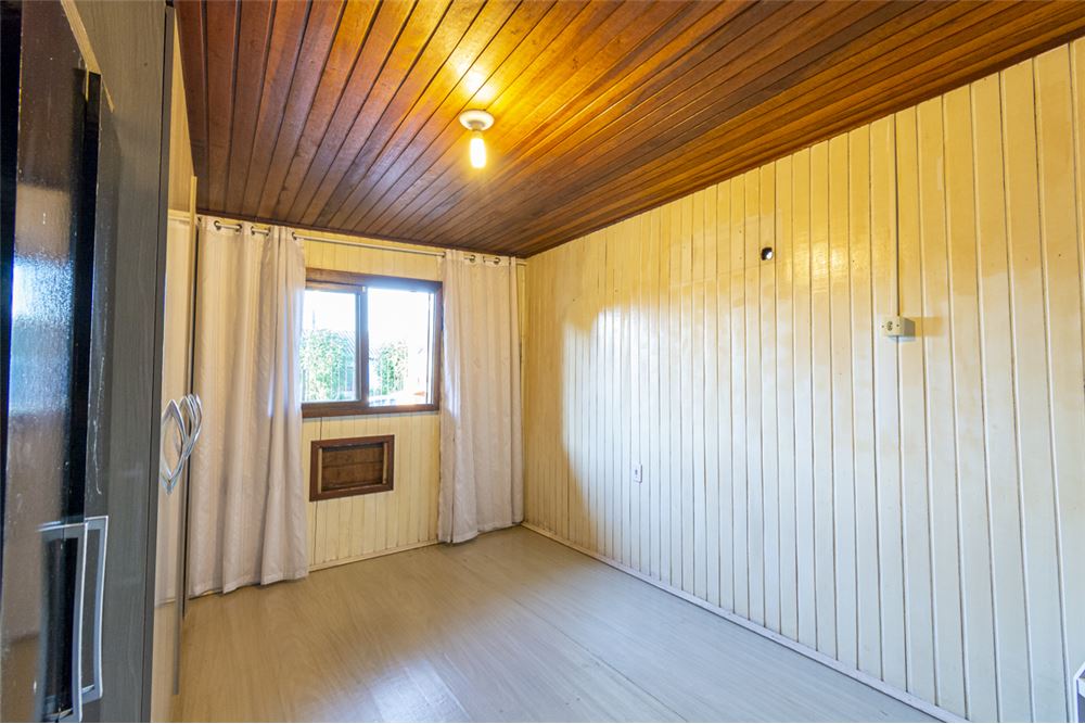 Casa à venda com 4 quartos, 200m² - Foto 5