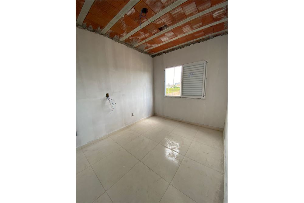 Apartamento à venda com 2 quartos, 58m² - Foto 2