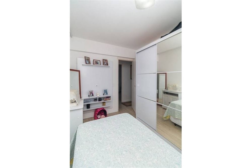 Apartamento à venda com 3 quartos, 75m² - Foto 12