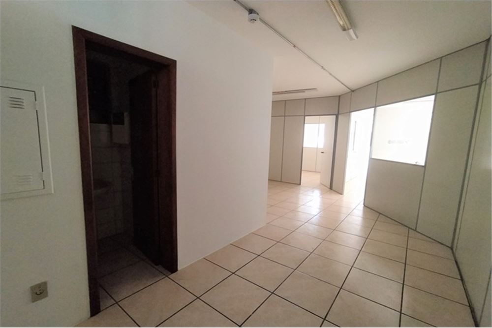 Loja-Salão para alugar, 207m² - Foto 2