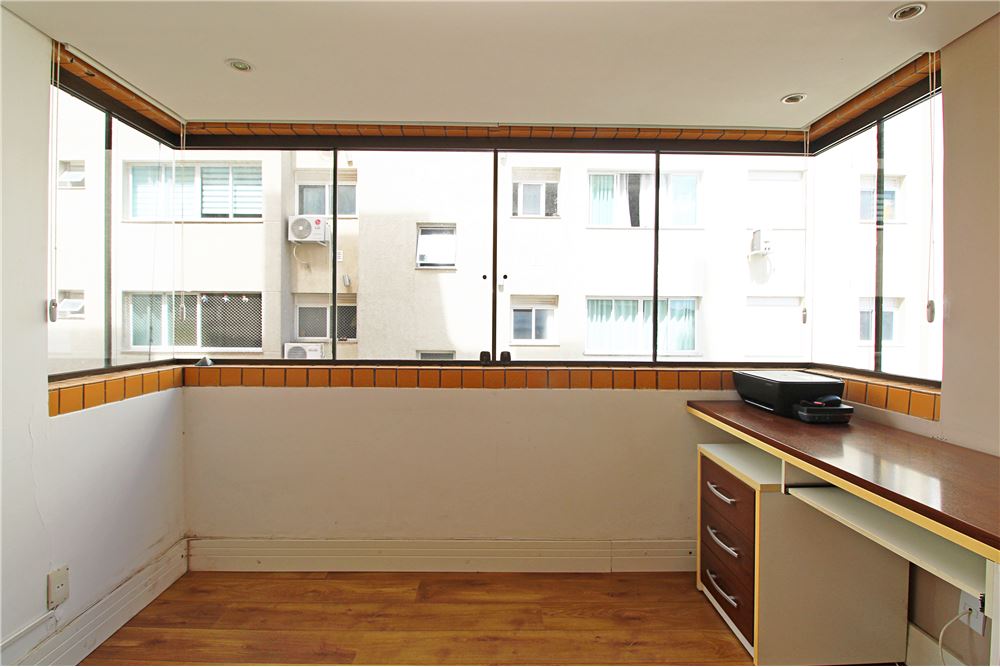 Apartamento à venda com 2 quartos, 77m² - Foto 11