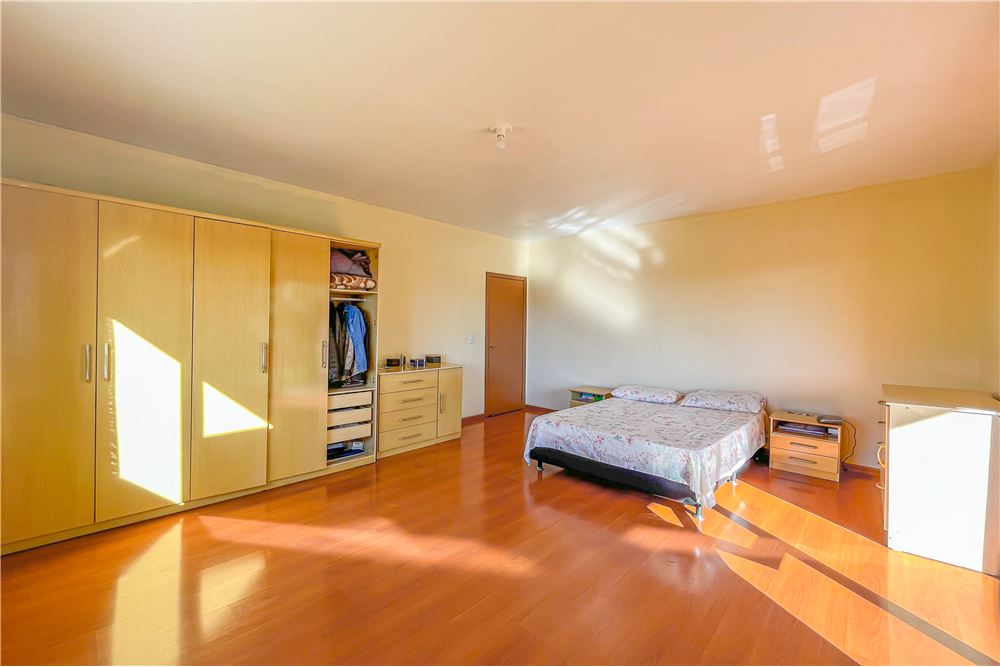 Casa à venda com 5 quartos, 260m² - Foto 23