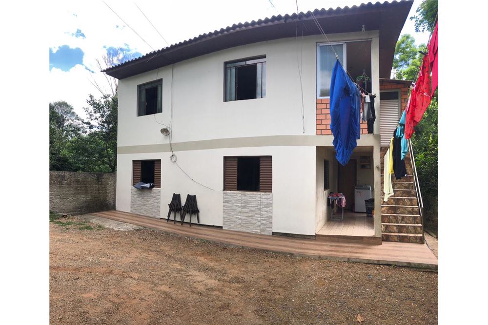 Casa à venda com 4 quartos, 110m² - Foto 1