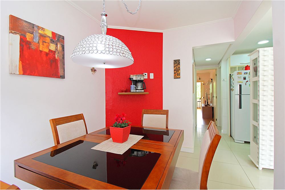 Casa à venda com 3 quartos, 198m² - Foto 14