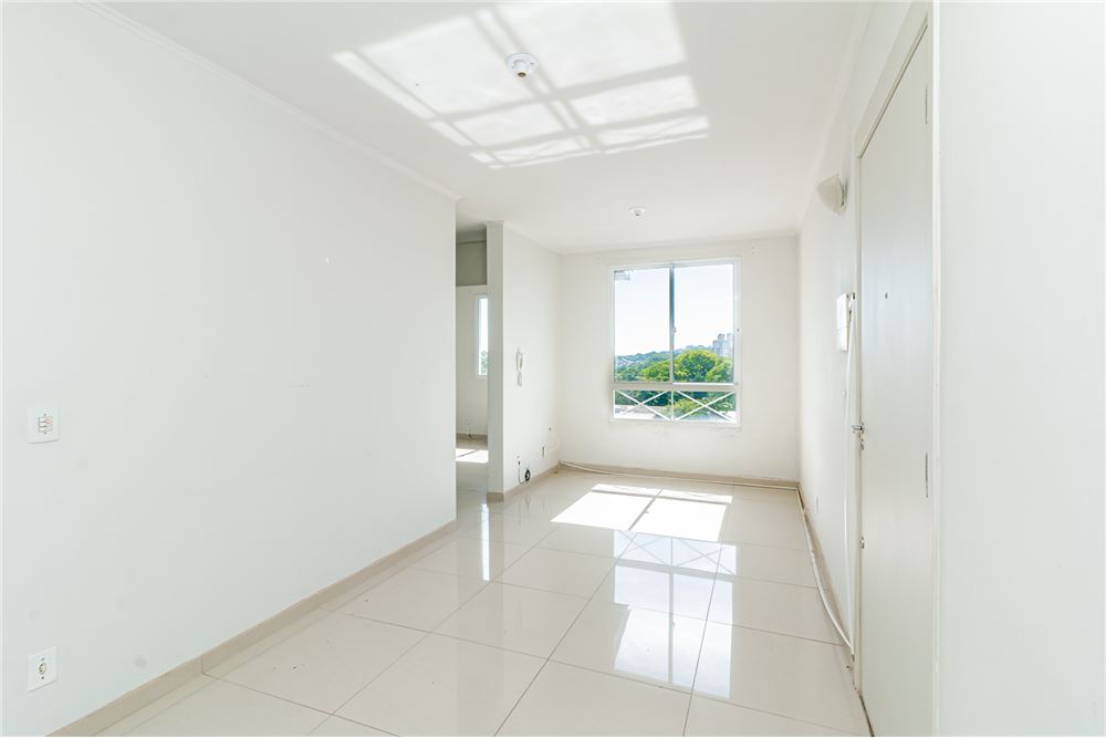 Apartamento à venda com 2 quartos, 43m² - Foto 3