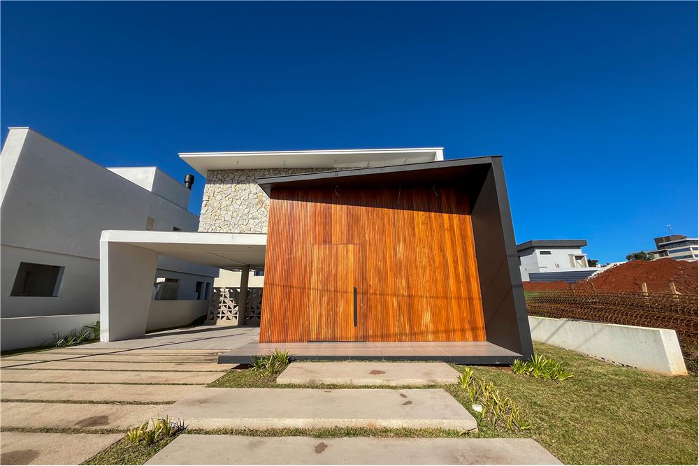 Casa de Condomínio à venda com 3 quartos, 282m² - Foto 2