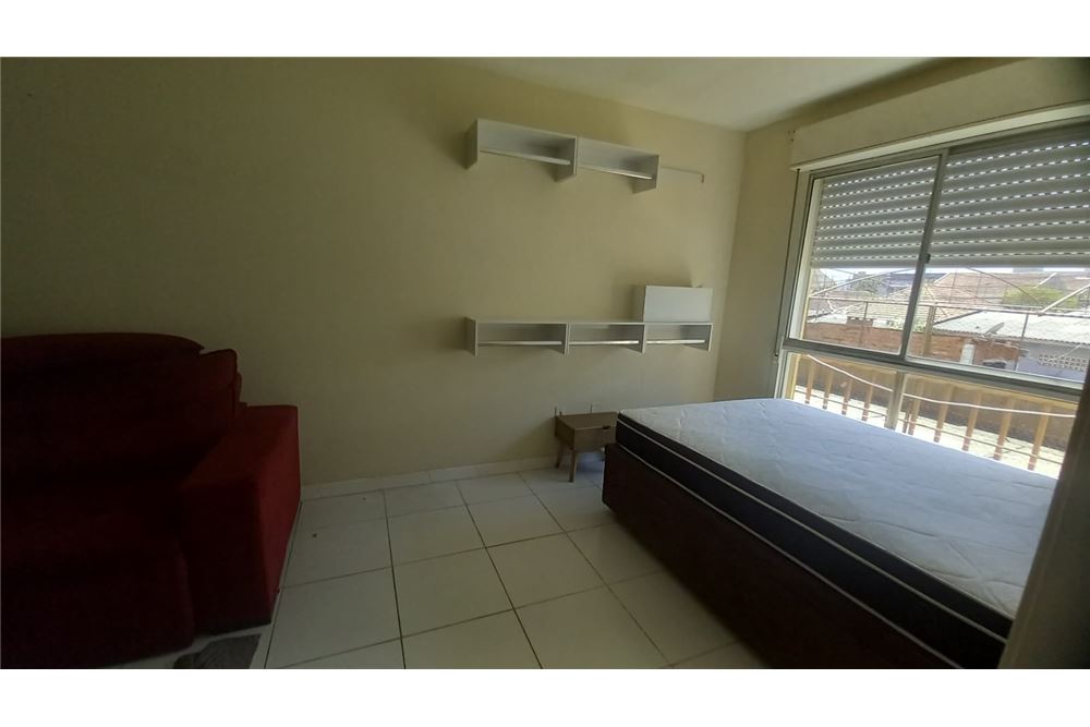 Apartamento à venda com 1 quarto, 34m² - Foto 1