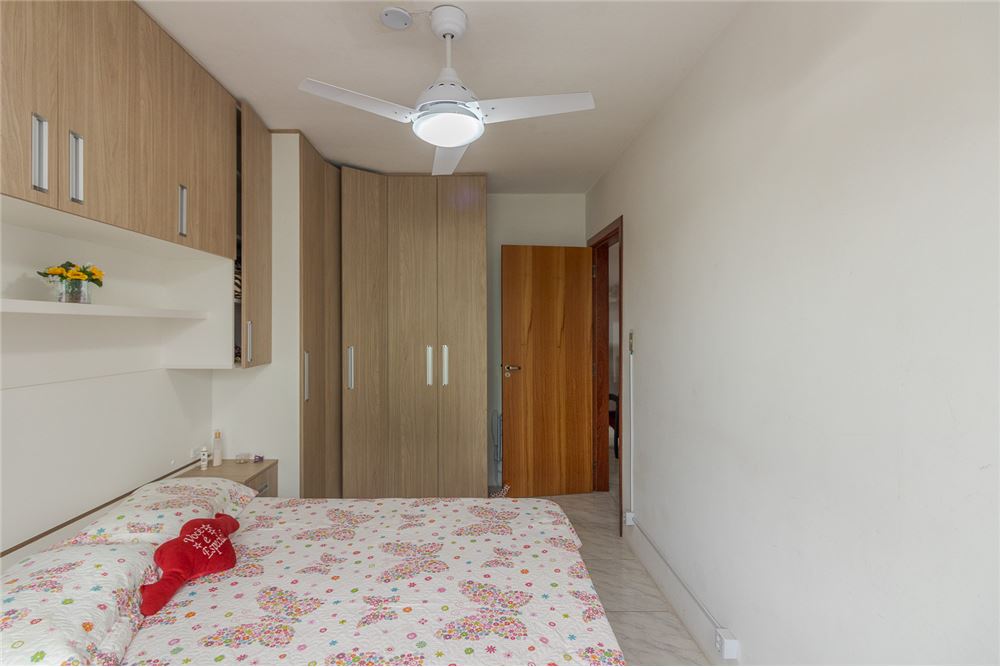 Apartamento à venda com 2 quartos, 50m² - Foto 2