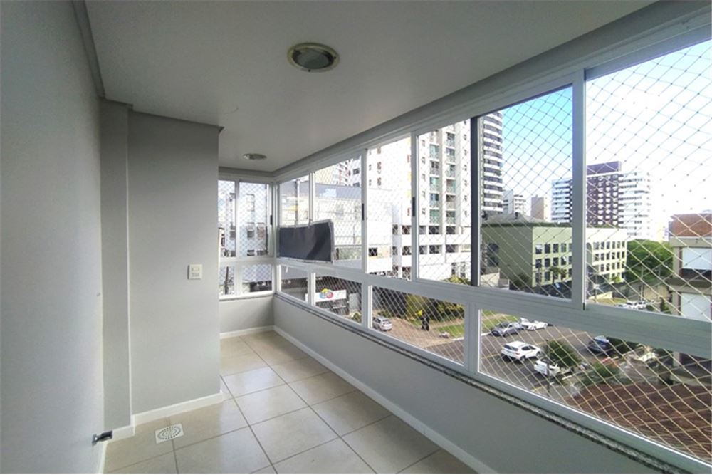 Apartamento para alugar com 3 quartos, 137m² - Foto 6