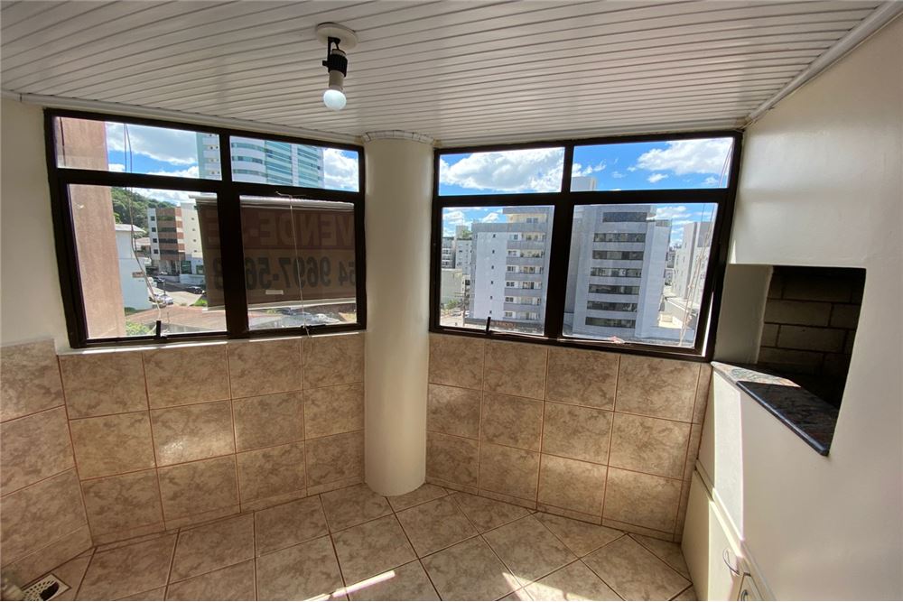 Apartamento à venda com 1 quarto, 100m² - Foto 10