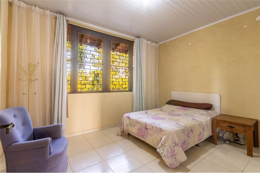 Casa à venda com 6 quartos, 360m² - Foto 17