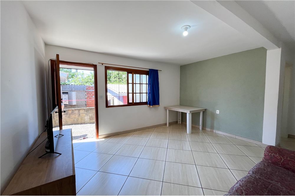 Apartamento à venda com 2 quartos, 63m² - Foto 2