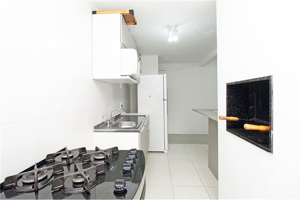 Apartamento à venda com 3 quartos, 140m² - Foto 4