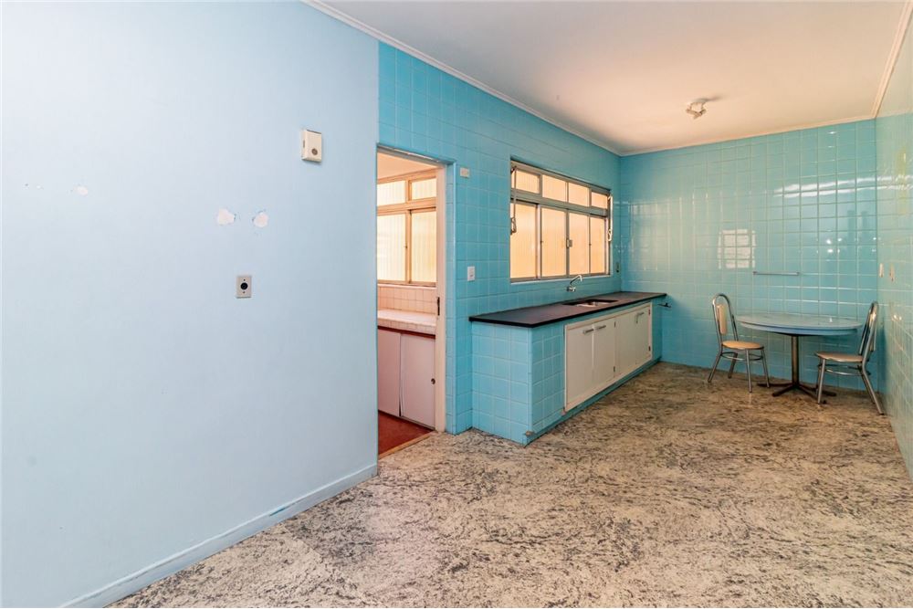 Apartamento à venda com 2 quartos, 150m² - Foto 7