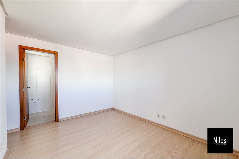 Apartamento à venda com 3 quartos, 80m² - Foto 11