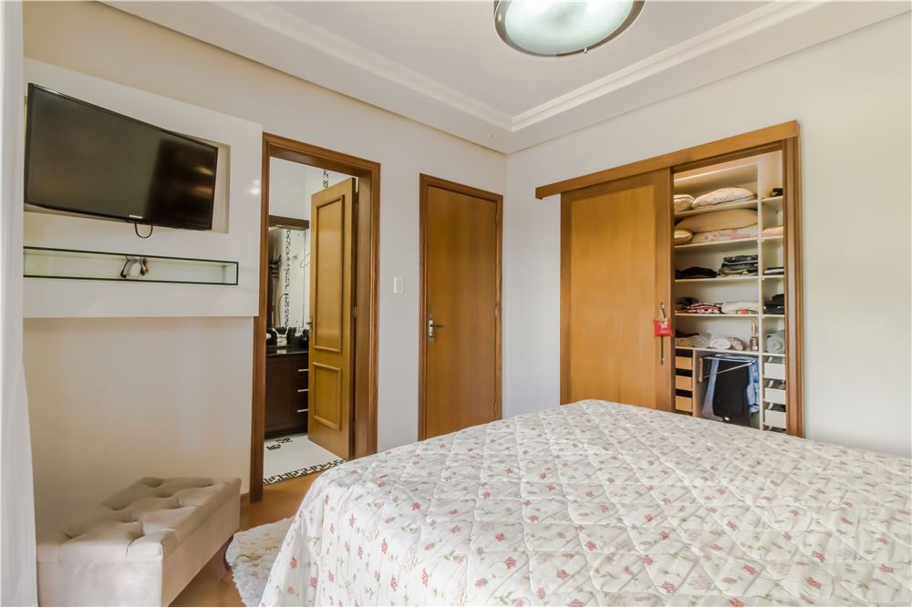 Casa à venda com 1 quarto, 196m² - Foto 19