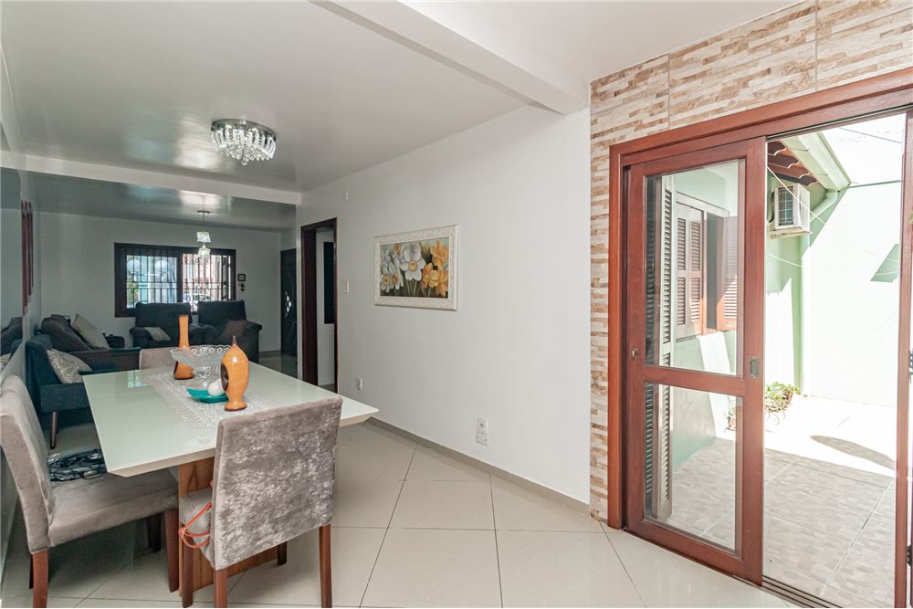 Casa à venda com 3 quartos, 156m² - Foto 8