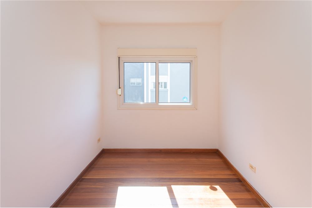 Apartamento à venda com 3 quartos, 70m² - Foto 3