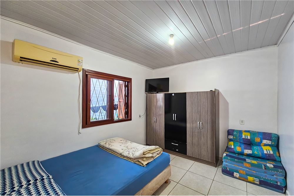 Casa à venda com 3 quartos, 180m² - Foto 4