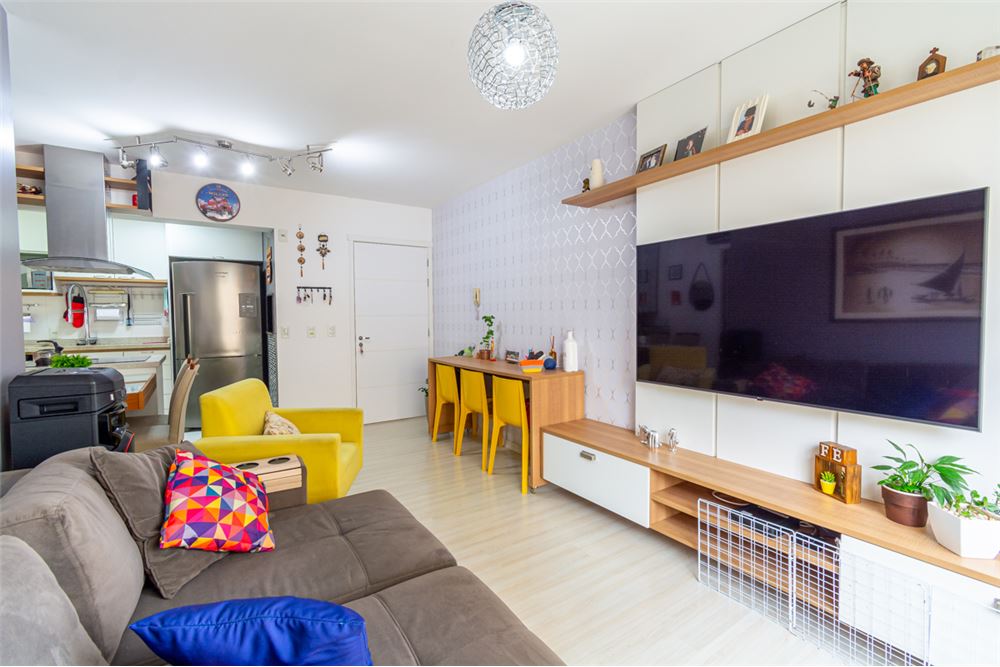 Apartamento à venda com 3 quartos, 76m² - Foto 3