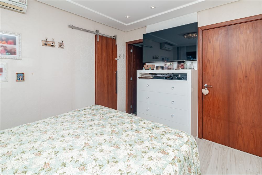 Apartamento à venda com 3 quartos, 156m² - Foto 18