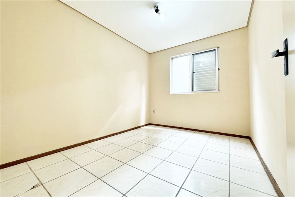 Apartamento à venda com 2 quartos, 51m² - Foto 6