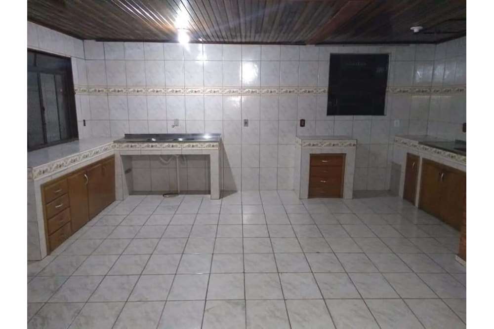 Casa à venda com 4 quartos, 200m² - Foto 19