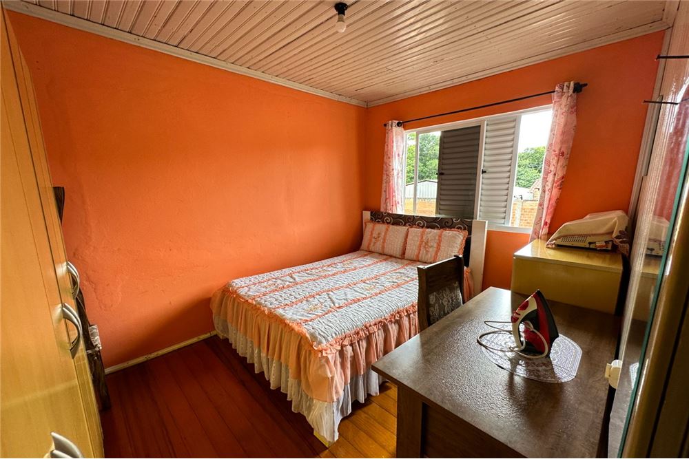 Casa à venda com 1 quarto, 300m² - Foto 11