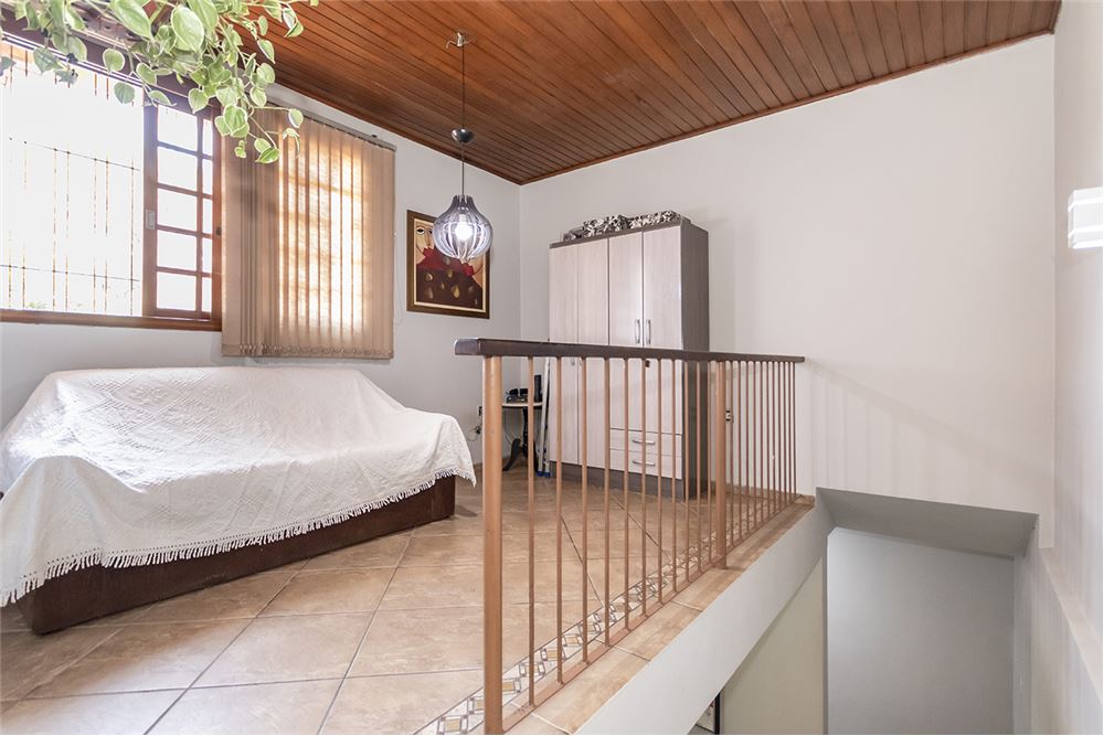 Casa à venda com 4 quartos, 210m² - Foto 19