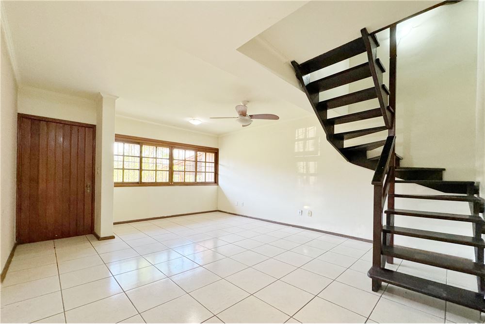 Casa à venda com 3 quartos, 130m² - Foto 7