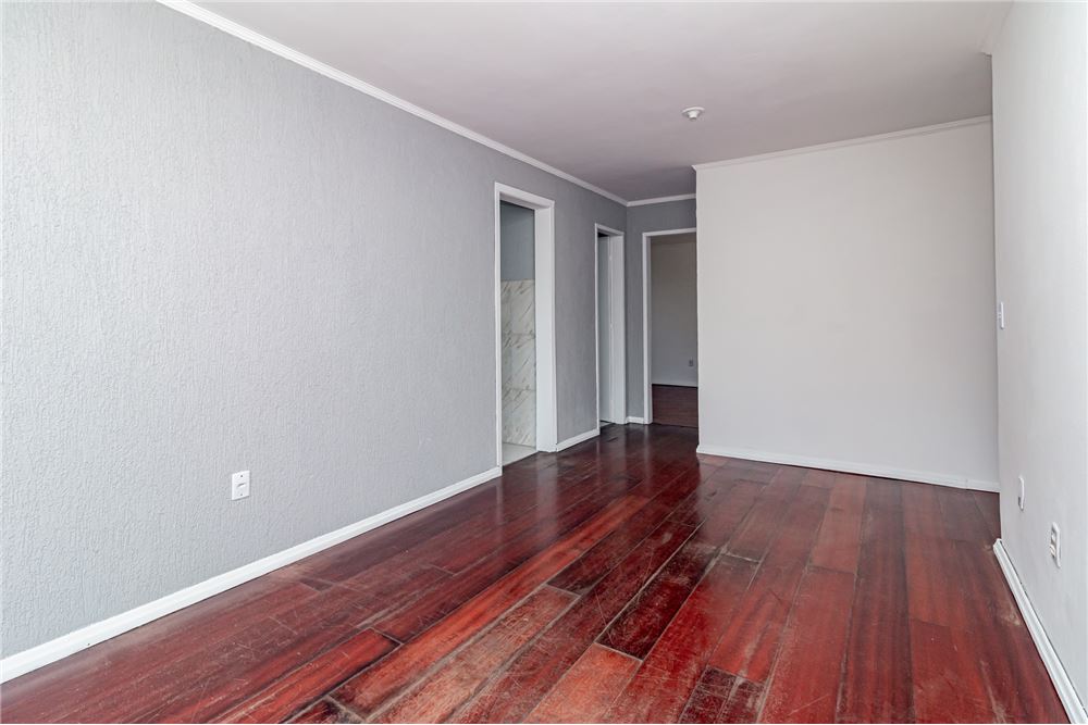 Apartamento à venda com 2 quartos, 70m² - Foto 4