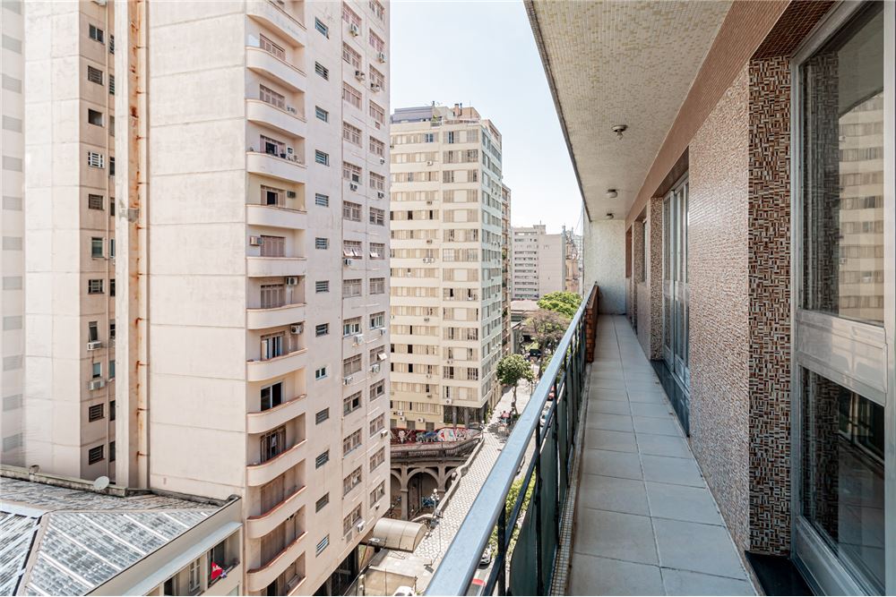 Apartamento à venda com 3 quartos, 187m² - Foto 23