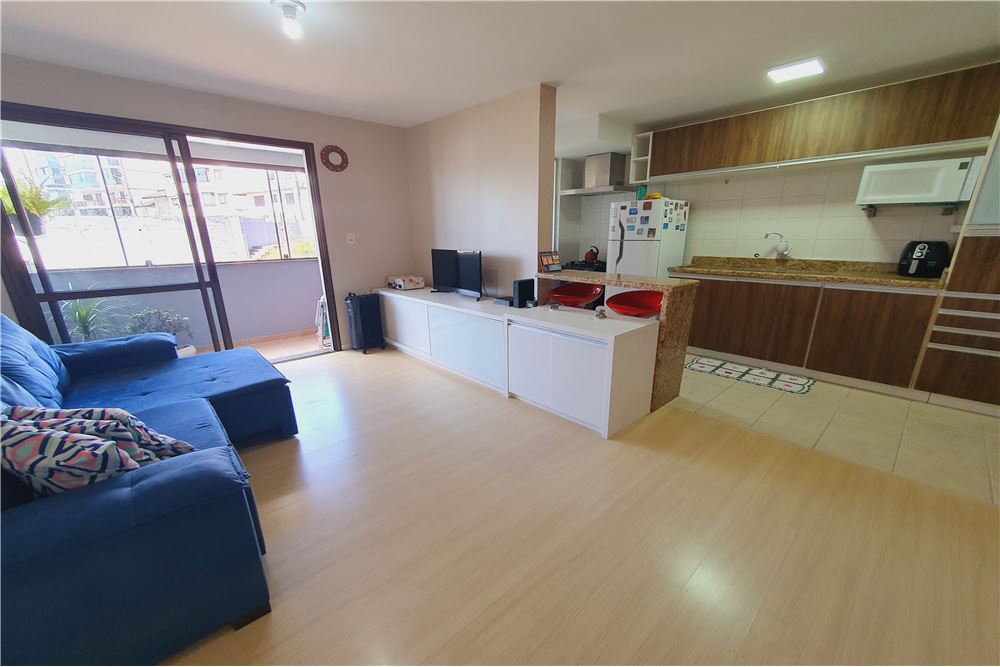 Apartamento à venda com 2 quartos, 84m² - Foto 4