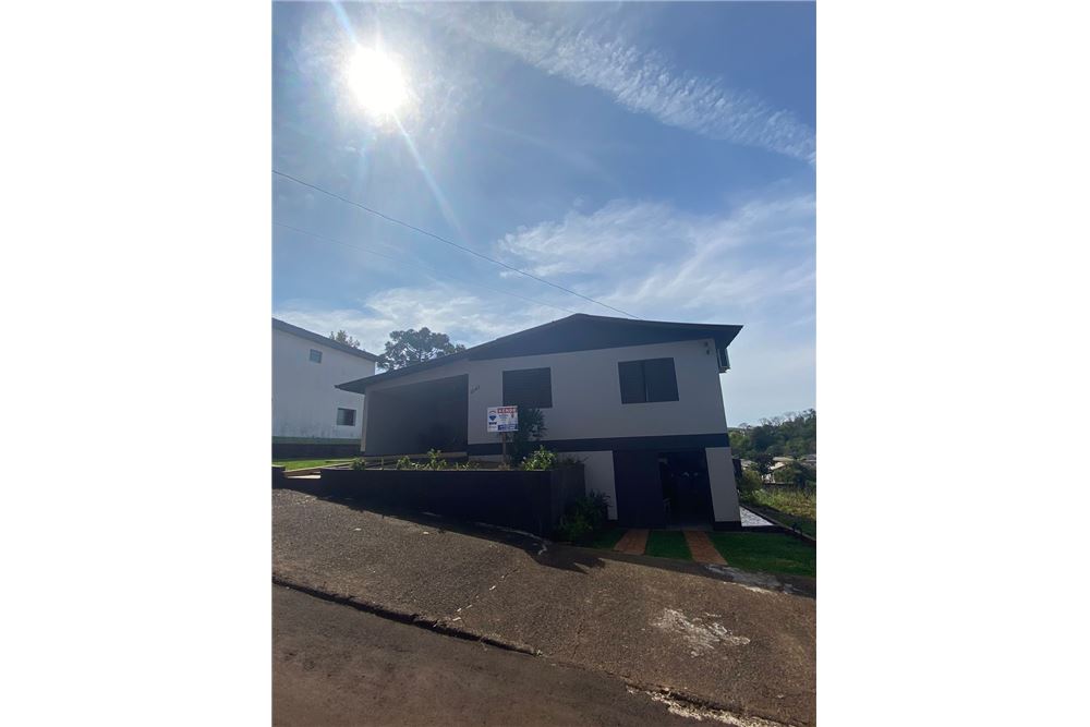 Casa à venda com 3 quartos, 600m² - Foto 4