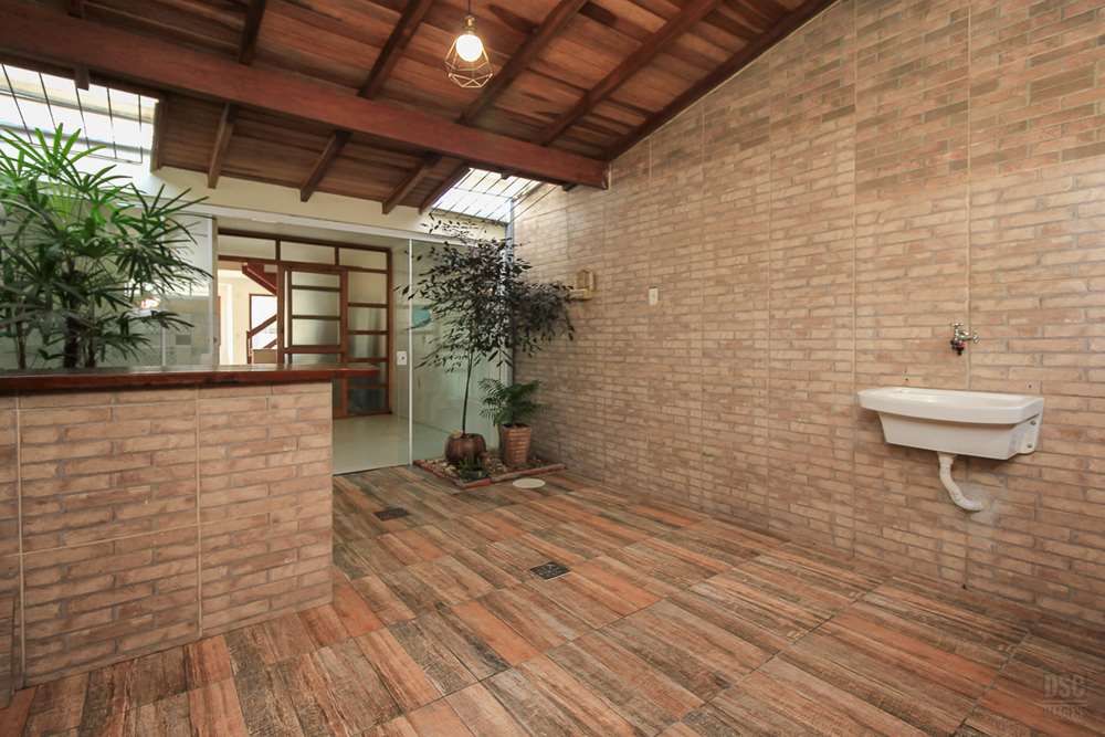 Casa à venda com 2 quartos, 100m² - Foto 11